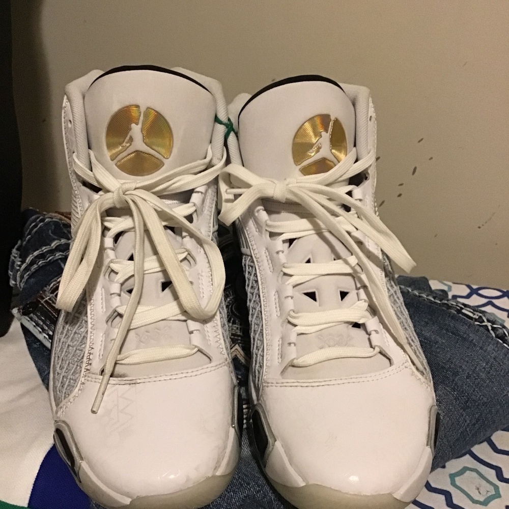 🔥 Air Jordan, 38 Fiba super condition, great price, see pics. Size 10.5